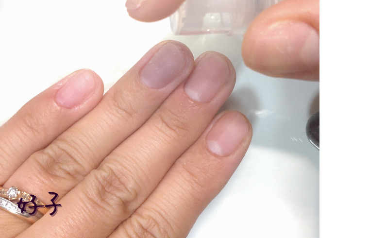 Disinfection-of-gel-nail